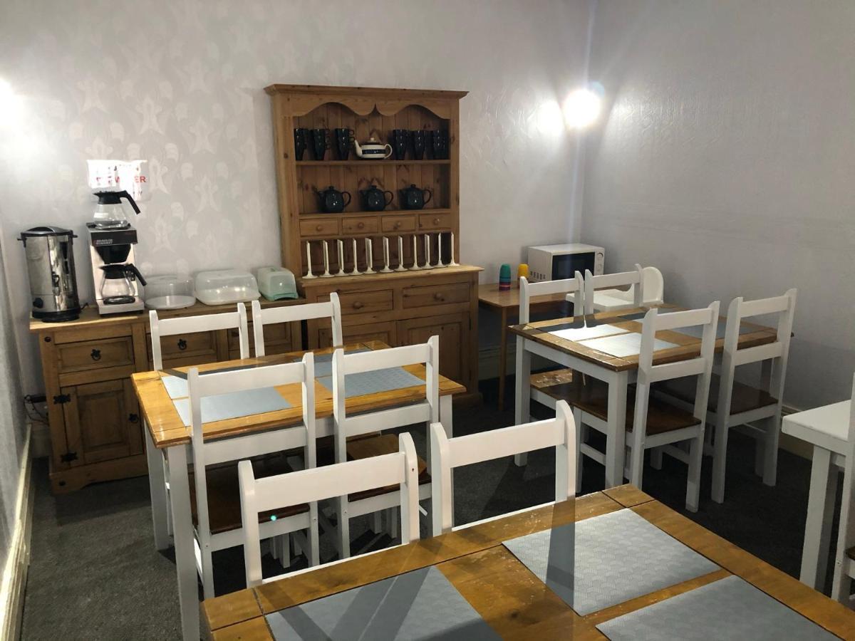 Ultimate Family Guest House Blackpool Ngoại thất bức ảnh