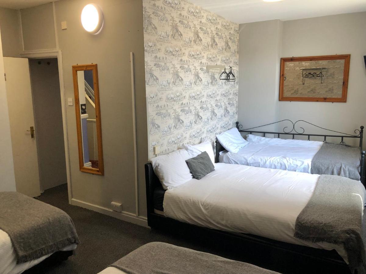 Ultimate Family Guest House Blackpool Ngoại thất bức ảnh